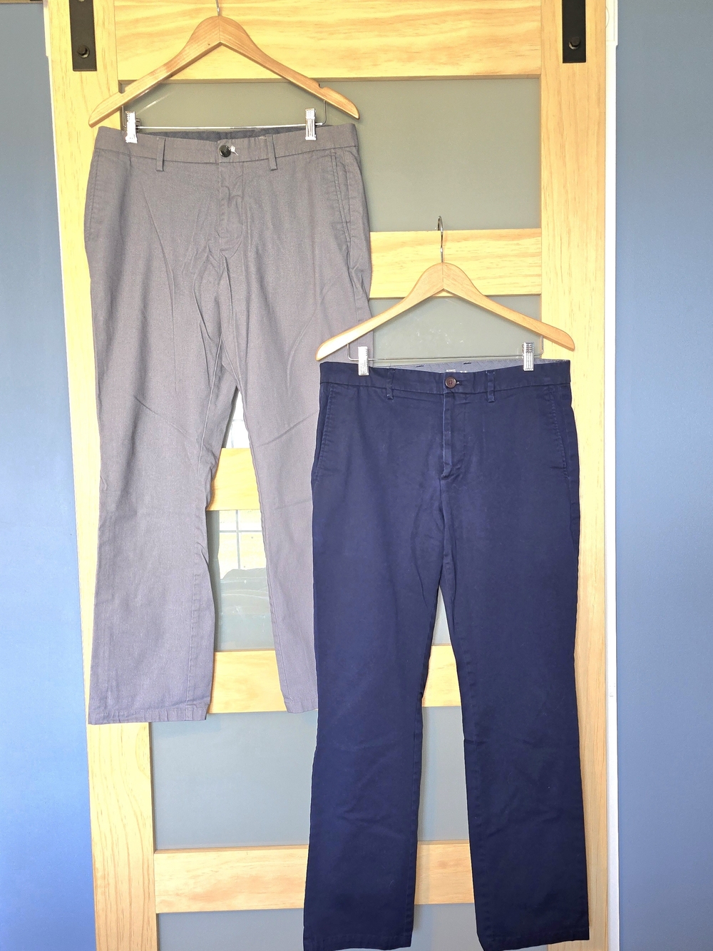 Old Navy Men's Chino Pants in Gray and Navy Bundle
